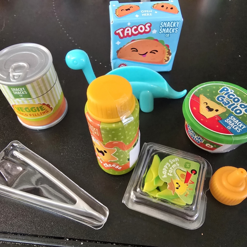 MGA Miniverse Cheesy Tacos Make It Mini Food Series 3